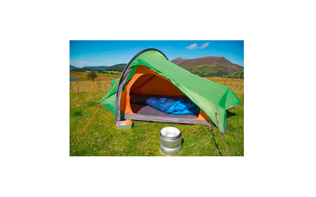 Tunneltelt Nevis 300 med sideinngang 3 personer 2,5 kg - Vango pakket i Fast Pack-pakkpose