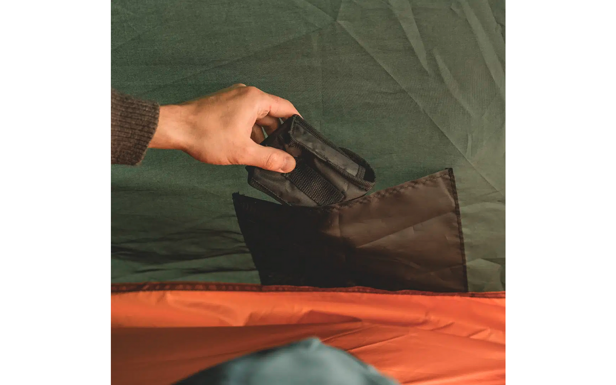 Tunneltelt Pasvik 3 for 3 personer aluminium 3,2 kg - Easy Camp sett bakfra med lufteåpning