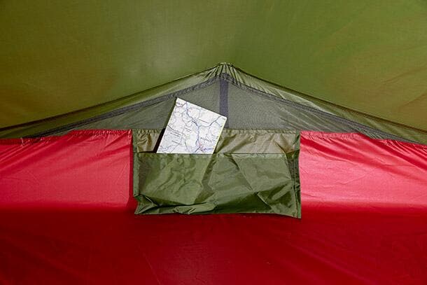 Tunneltelt Siskin LW for 2 personer montert på campingplass