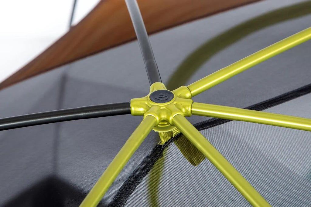 Nærbilde av døråpning på Ultralett turtelt Dragonfly OSMO frittstående