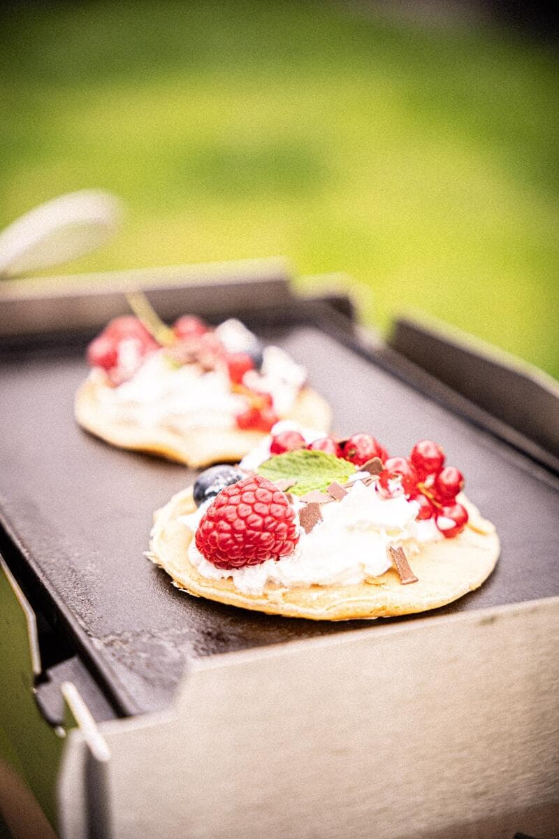 Vendbar grillplate Kast i støpejern 29x18 cm for grill pakket i eske