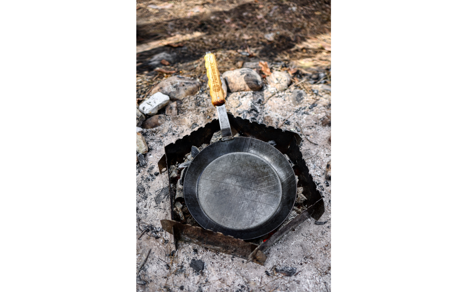 Segmenter av Vindskjerm for bålpanner og Dutch Oven ft6-ft12 stablet